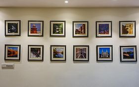 Qotel Comfort Ip Residency East Delhi Preet Vihar